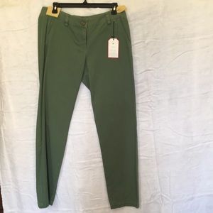 CAbi Coast Crop in color olive/cactus